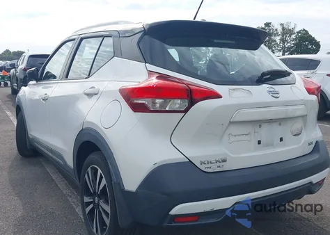 2018 Nissan Kicks Sr из США, поврежденный, VIN 3N1CP5CU3JL539269